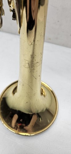 Bach TR300 Beginner Student Trumpet Bb Tuned with Case and Mouthpiece - Picture 5 of 12