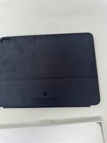 Apple iPad Pro Smart Keyboard Folio for 11-inch iPad Pro - Picture 2 of 6