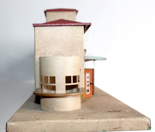 KIBRI HO et O MAQUETTE GRANDE GARE 58cm STATION FERROVIAIRE DIORAMA DECOR METAL - Imagen 2 de 5