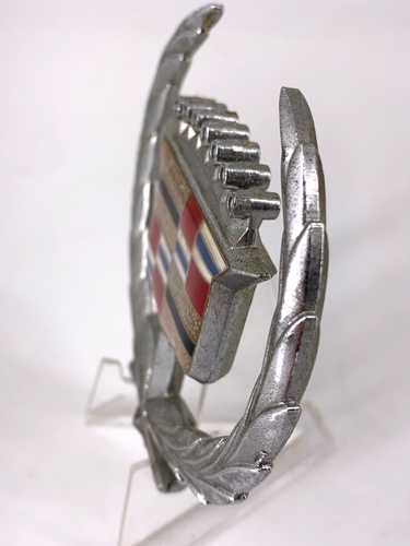 Cadillac Wreath Hood Ornament - Picture 7 of 9