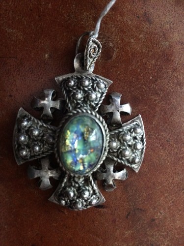 Pendentif en argent, et verre avec inclusion d'or et de pierres. - Picture 3 of 8