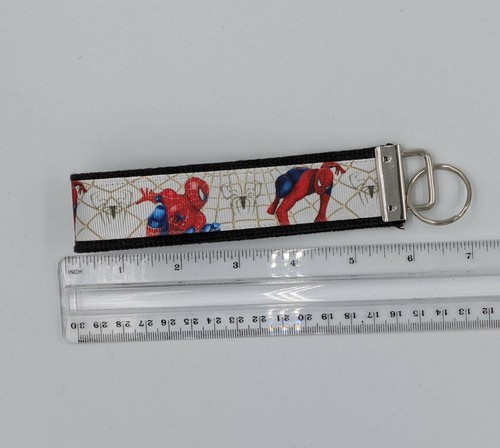 Llavero con correas de cinta Spider-Man llavero 6 pulgadas hecho a mano - Imagen 2 de 2