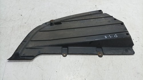 MERCEDES C CLASS W204 2009 - DRIVERS SIDE REAR FLOOR ASSEMBLY A2046100608 - Picture 3 of 6
