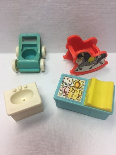 Vintage Fisher Price Little People Baby Kinderzimmer Möbel Konvolut Pferde Kinderwagen - Bild 1 von 12