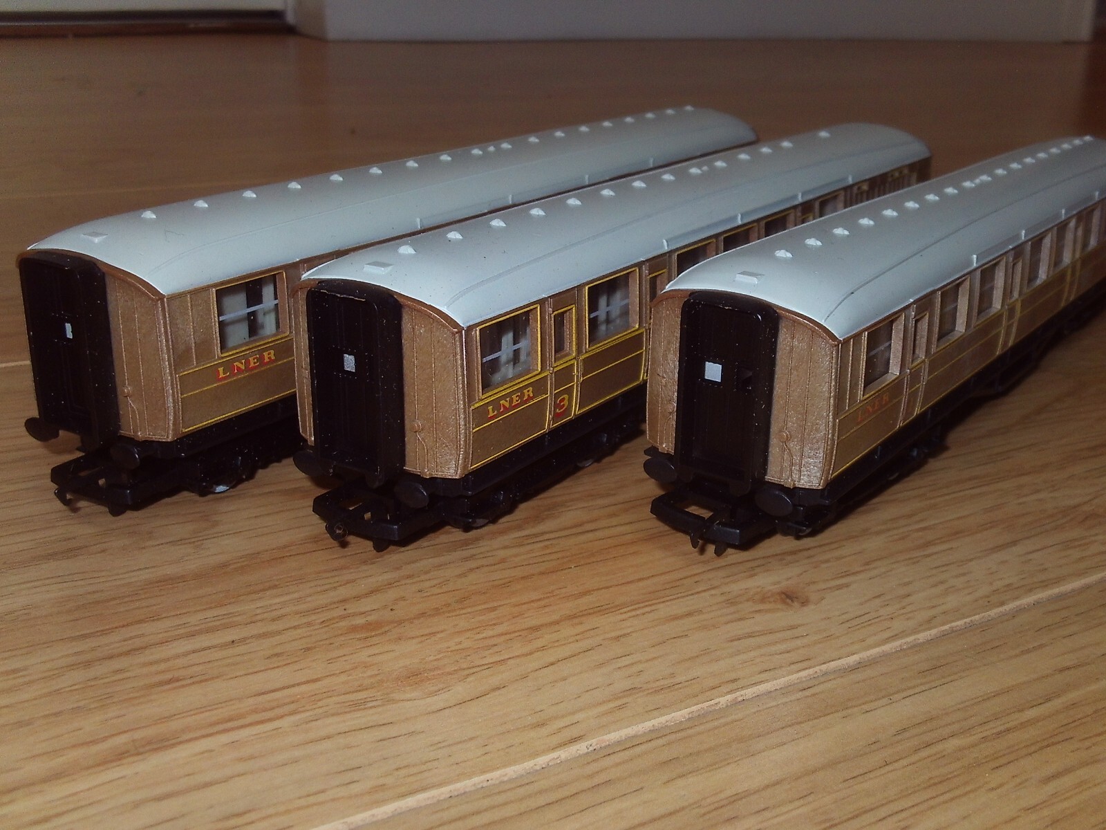Collection of LNER Coaches for Hornby OO Gauge Train Sets eBay