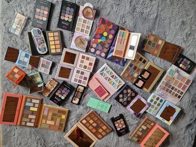 Mega Großes Konvolut Makeup Paket Essence Catrice Augen und Gesicht Paletten Neu