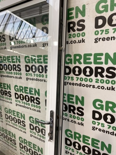 WIDE BIFOLDING BIFOLDS DOORS SMART EXTERNAL WHITE EXTERIOR DOUBLE GLAZED BLINDS - Picture 24 of 24