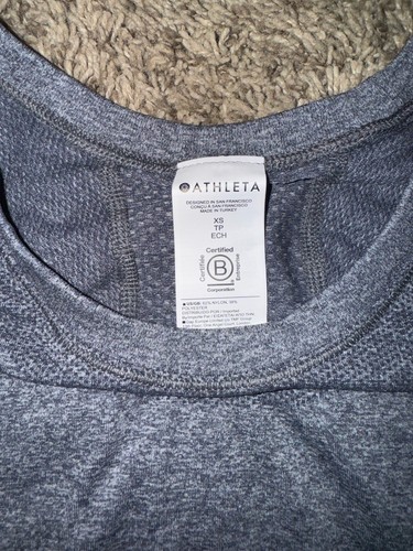 NWT Women Athleta Momentum Seamless XS Short Sleeve Tee Heather Gray - Picture 6 of 7