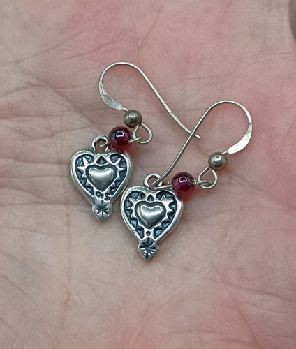 Silpada Ohrringe Sterlingsilber geätzt Herz Granat Edelstein Hänger Haken - Bild 2 von 7