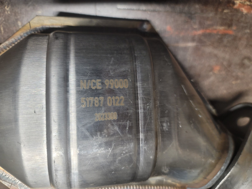 NEW Magnaflow Catalytic Converter for 2001-2004 F-150 4.2L 2WD FREE SHIPPING - Picture 6 of 7