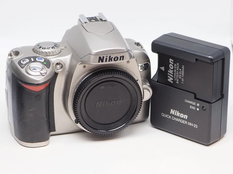 Nikon D40, photo 1 of 5
