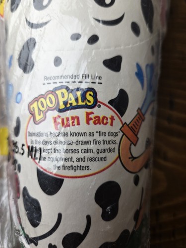 Hefty Zoo Pals Cups Paper Flip Down Lid Animals 8 oz 18 Pcs Beverage Snacks NOS - Picture 3 of 4