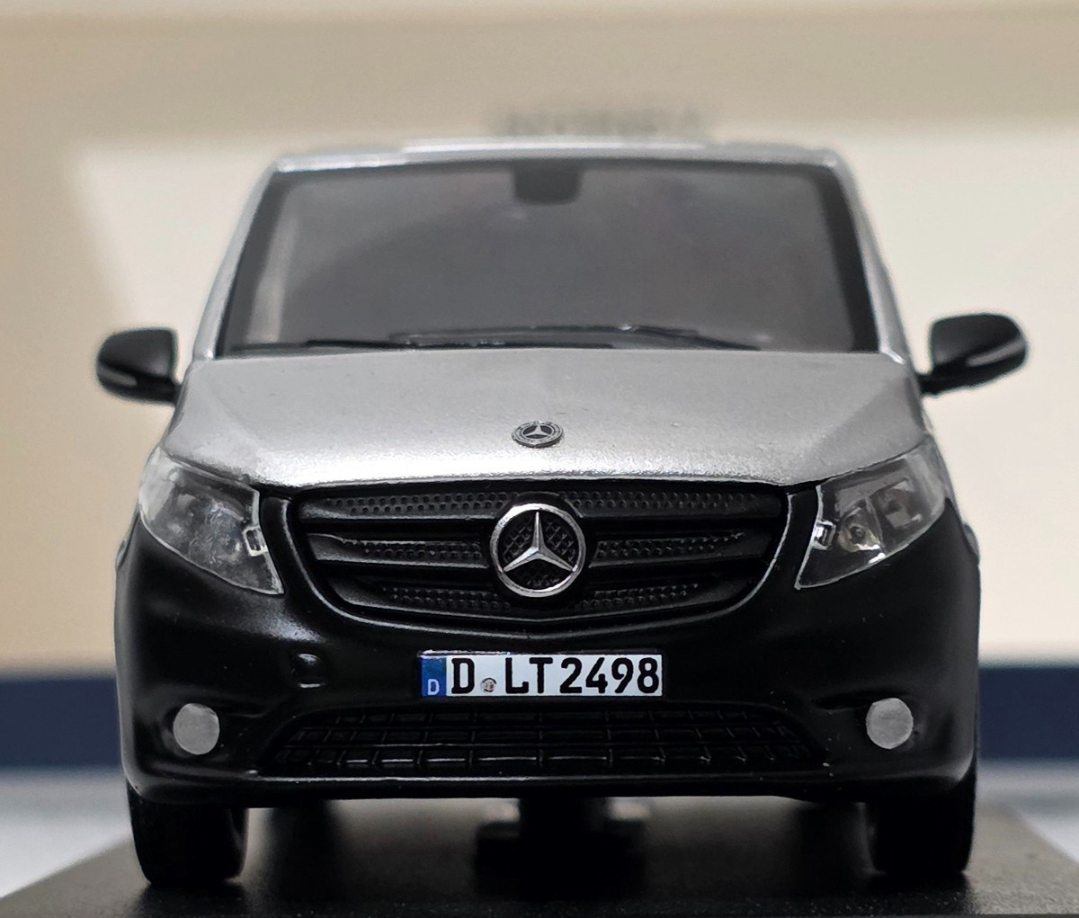 Mercedes Vito NZG 1/43 - Miniature Neuve