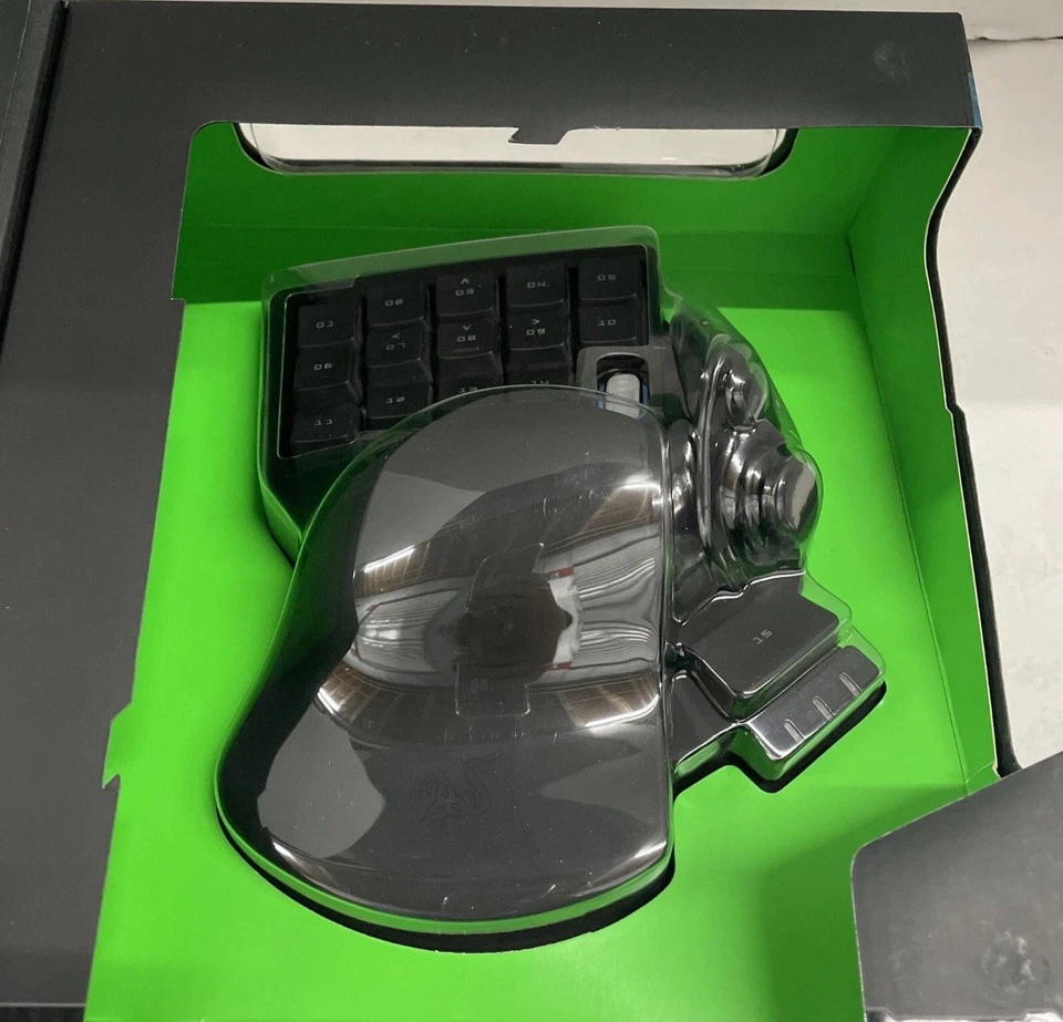 Razer Nostromo RZ07-00490100-R3U1 Wired Keyboard BRAND NEW Sealed - Image 4 of 4