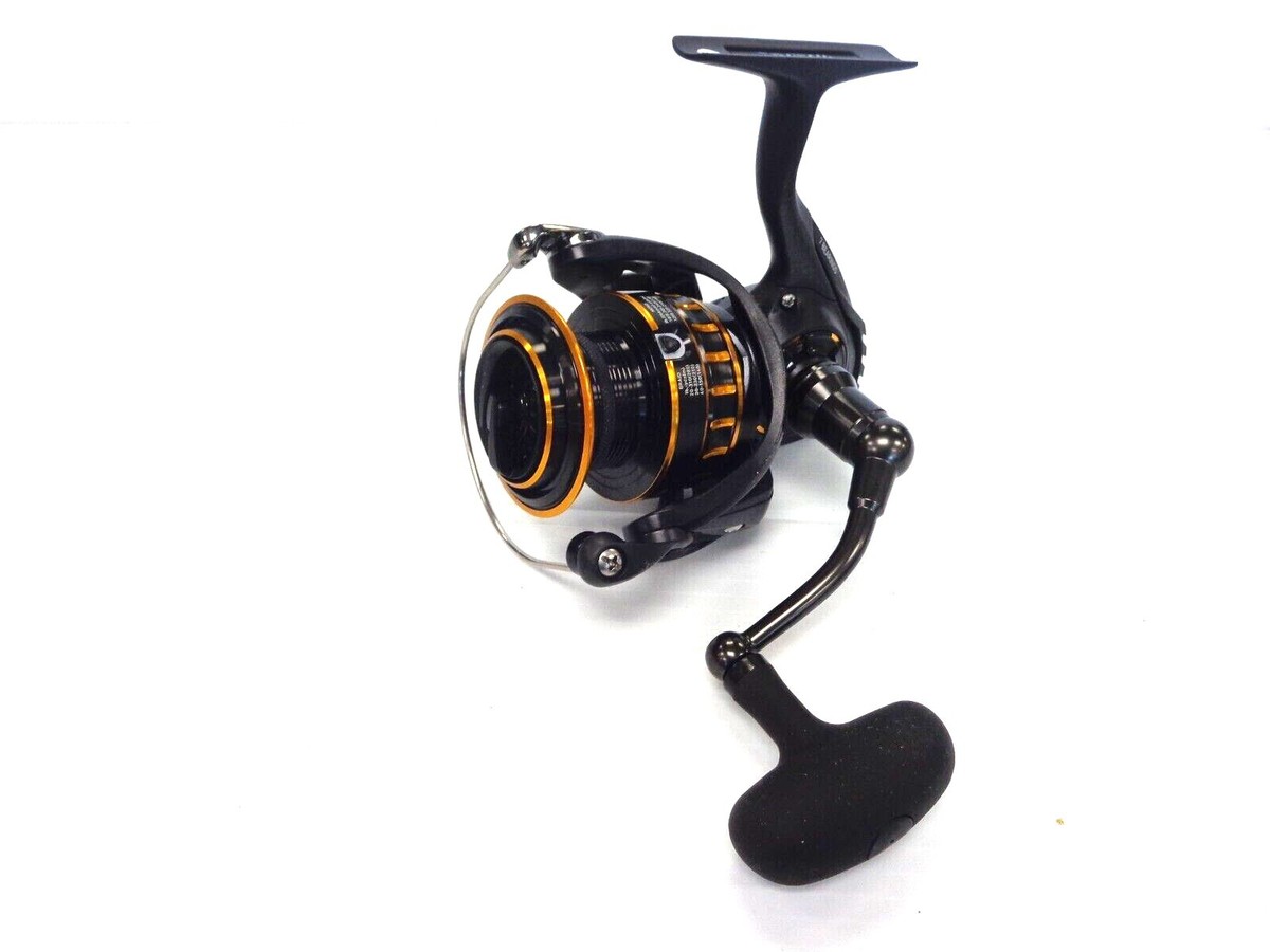 Daiwa BG Saltwater Spinning Reel 3500 - 5.7:1 Gear Ratio - 6+1 Bearings - 38.50 Retrieve Rate - 17.60 lb Max Drag - Gold