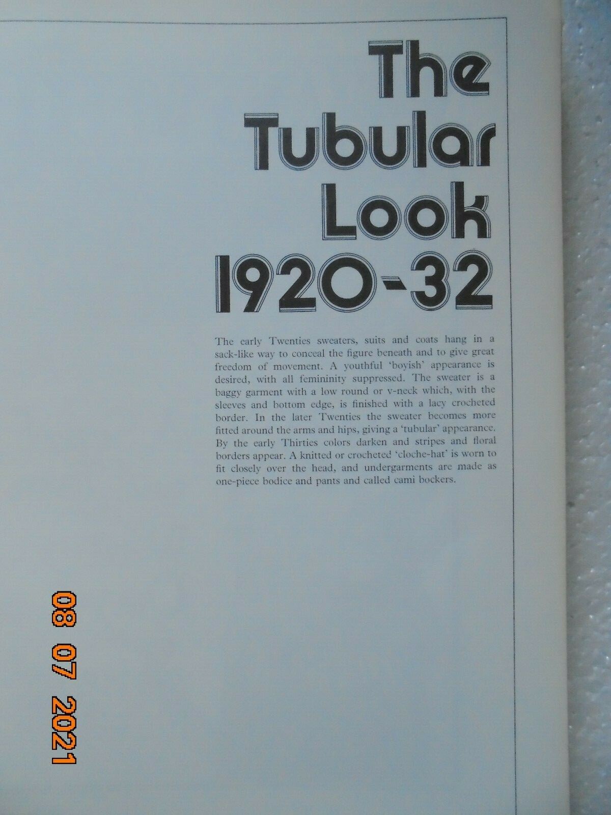 A Stitch in Time book Knitting and crochet patterns from 20s 30s & 40s Tania, de nieuwste baan