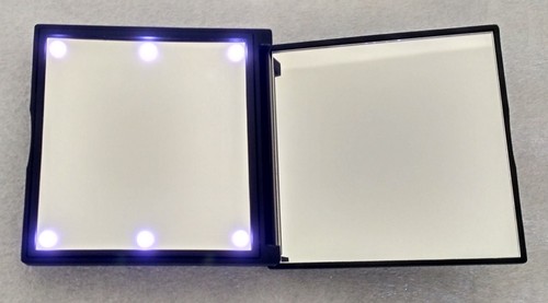 NEW FLO COMPACT Mirror BLACK 6 LED Light Cosmetic Makeup Portable Folding Pocket - Picture 4 of 6