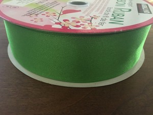 50-yards-Premium-Wired-Ribbon-1-5-in-Wide-Green-Emerald-Green