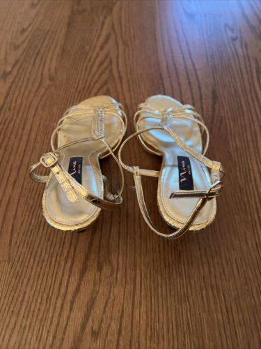 Nina Womans Heels Size 7.5 Gold Open Toe Strappy Sandal Galexy Crinkle Shoes - Picture 3 of 5