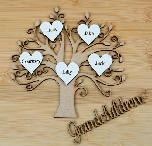 Árbol genealógico MDF y corazones blancos grabados personalizados pintados y brote de palabras familiares - Imagen 7 de 7