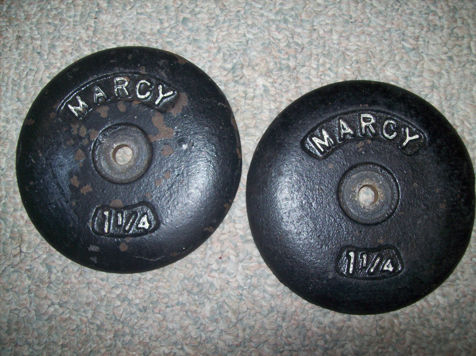 *vtg MARCY BARBELL 1 1/4s END CAPS BODYBUILDING Fitness STRONGMAN york