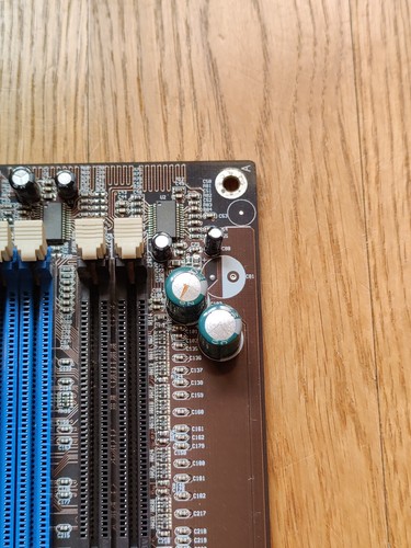 ECS K7S5A SOCKEL 462 2x DDR 2x SDRAM AGP PCI IDE/ATA AMR Mainboard Motherboard - Photo 2/6