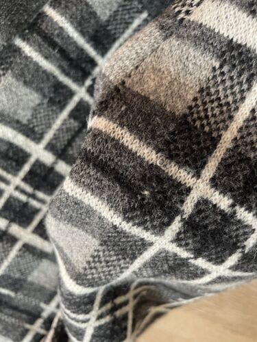 Club Monaco Men’s Lambswool Cardigan L Plaid Gray Thick Classic Grandpa *Read* - Picture 15 of 18