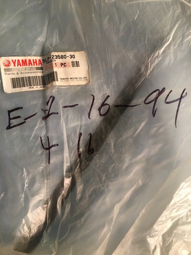 FABRICANTE DE EQUIPOS ORIGINALES Yamaha Raptor 660 brazo A inferior derecho 5LP-23580-30-00 - Imagen 4 de 4