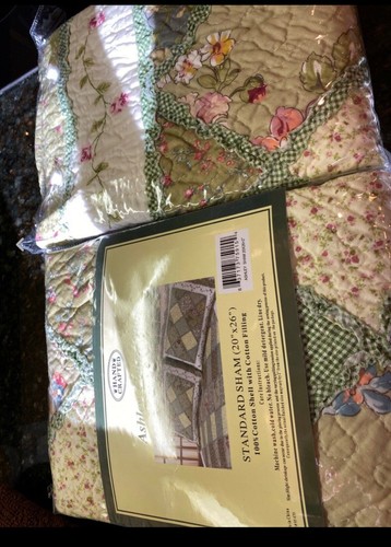 2PC Ashley Green Floral Patchwork Quilted Standard Pillow Shams - Picture 1 of 2