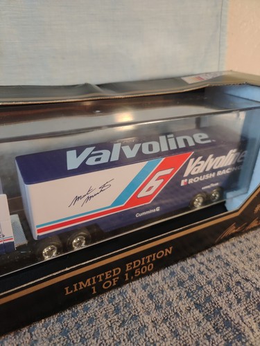 Neu im Karton 1995 Action 1/64 Mark Martin #6 Valvoline Roush Racing Transporter Hauler - Bild 2 von 8