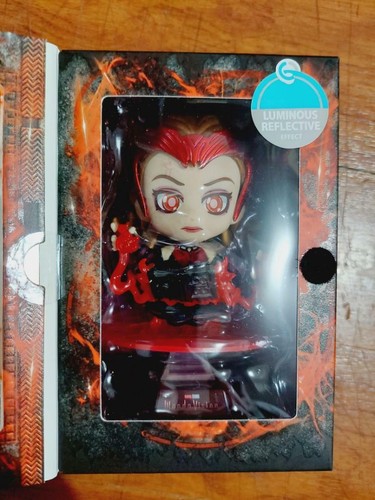 hot toys Cosbaby Marvel Avengers Wandavision Wanda Scarlet Witch figure - Picture 2 of 2