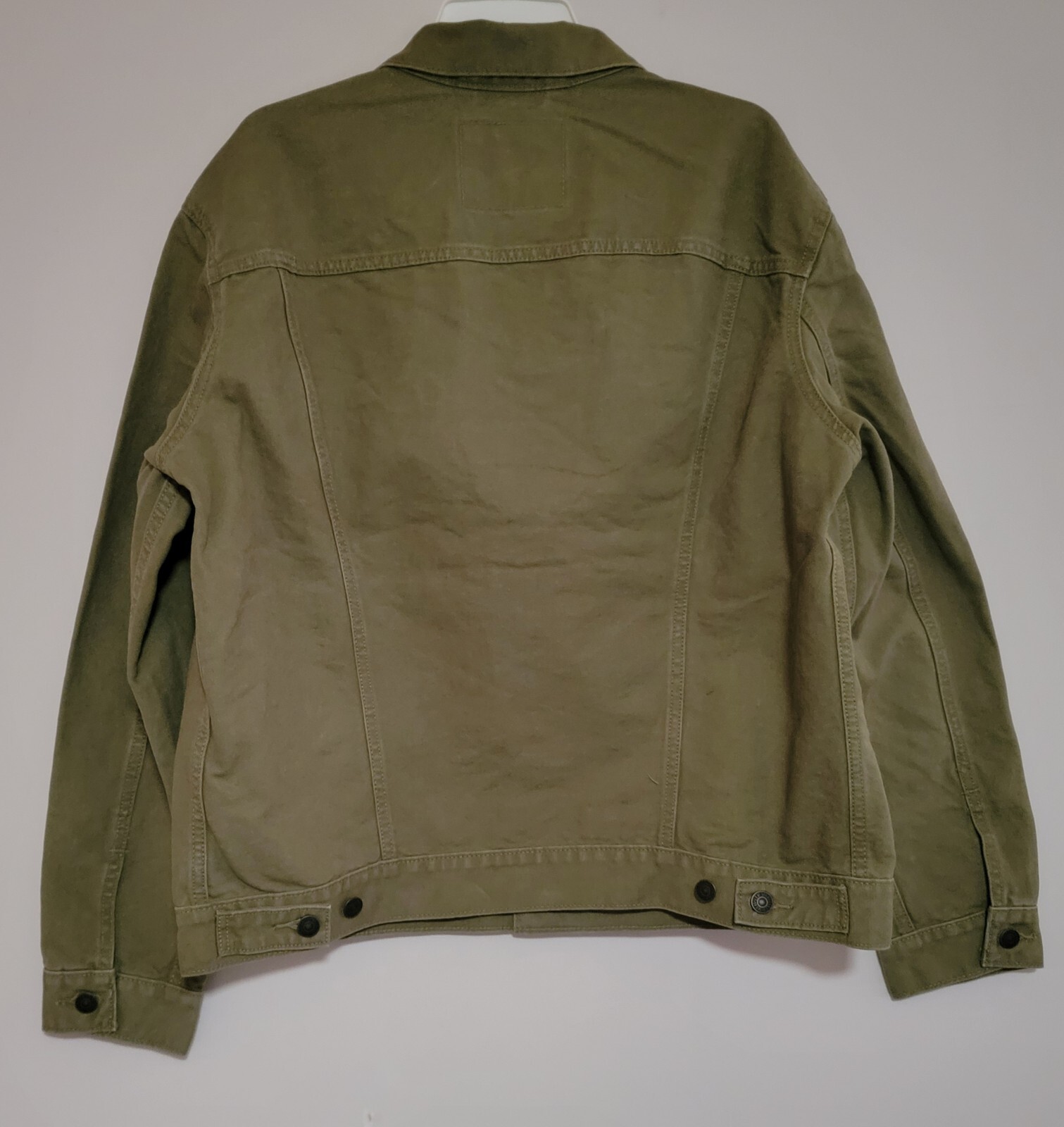 Levi’s Trucker Jean Denim Jacket Olive Green Men's Size Medium.