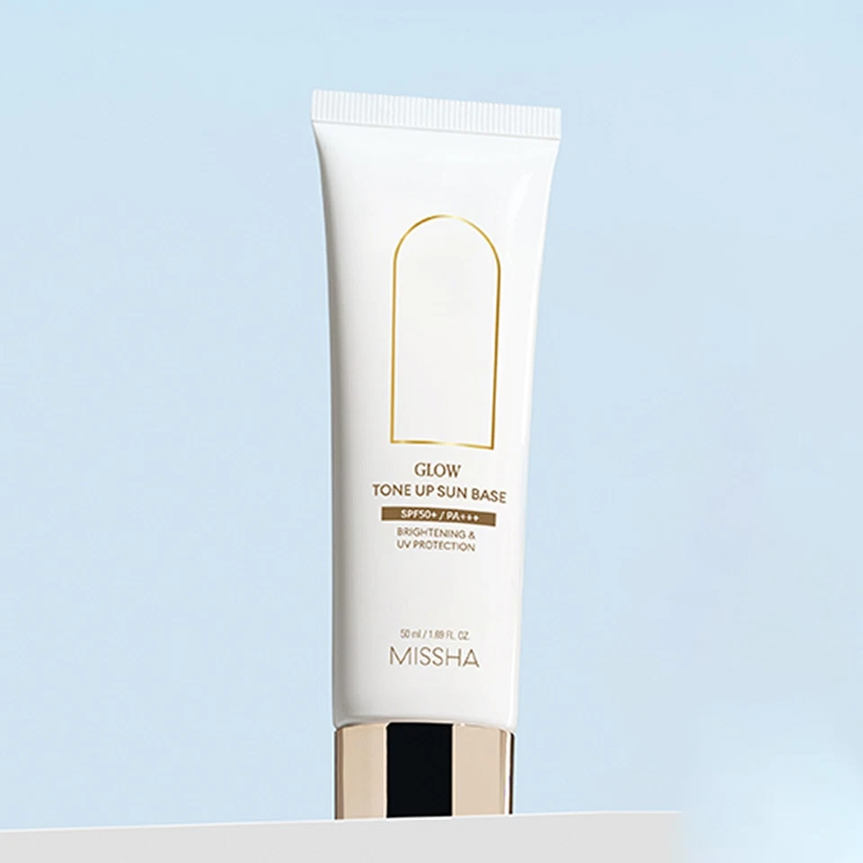 Base solar MiSSHA Glow Tone Up 1,69 oz / 50 ml SPF50++PA+++ K-Beauty Foto 3 de 4