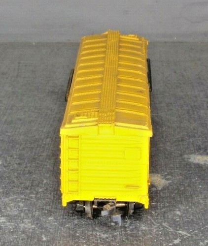 COCHE DE GANADO KATY ESCALA HO 47152 VARNEY O MANTUA AMARILLO CON PUERTA NEGRA - Imagen 2 de 6