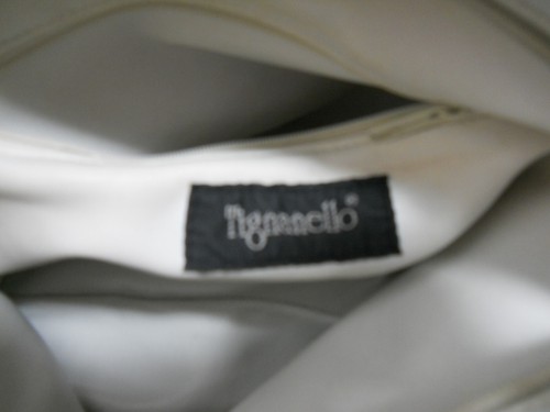 Tignanello geräumige Schultertasche aus Gittermuster weiß aus Leder - leder gefüttert - Bild 9 von 9