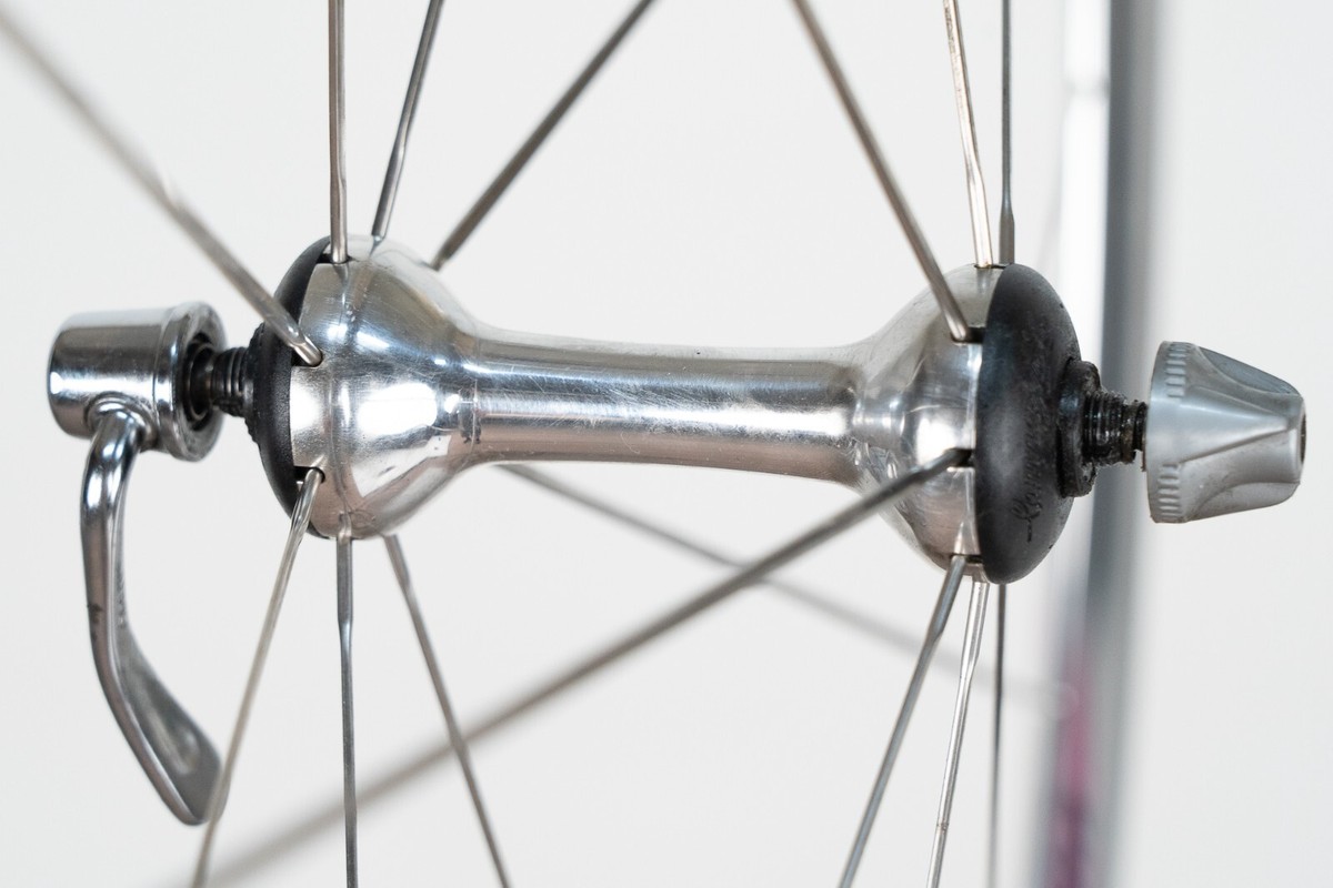 CAMPAGNOLO ZONDA 16-HPW 700C FRONT WHEEL CLINCHER VINTAGE CAMPAGNOLO ZONDA 16-HPW 700C FRONT WHEEL CLINCHER VINTAGE