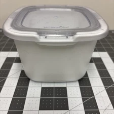 Pampered Chef  1qt Cool and Serve Bowl # 100090 great condition, very clean