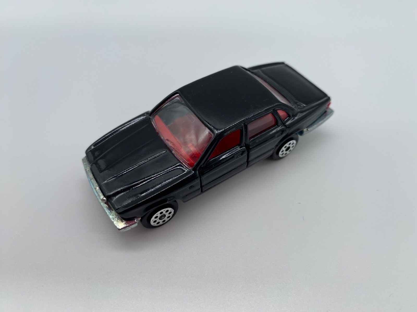 Picture 2 of 9