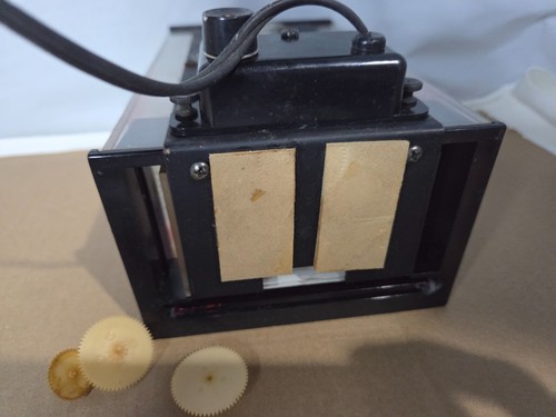 VINTAGE BUDWEISER KING OF BEERS DISPLAY BELEUCHTETE TISCHUHR (NICHT FUNKTIONIERENDE TEILE) - Bild 9 von 12