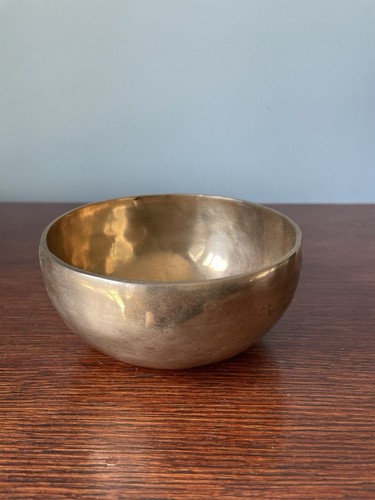 Brass Singing Bowl Meditation Bowl Tibetan Style Singing Bowl 4 3/4” Wide - Picture 4 of 11