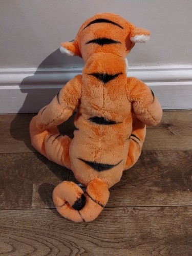 Disney Store Tigger Large Soft Toy Plush Winnie The Pooh 46cms - Bild 6 von 10