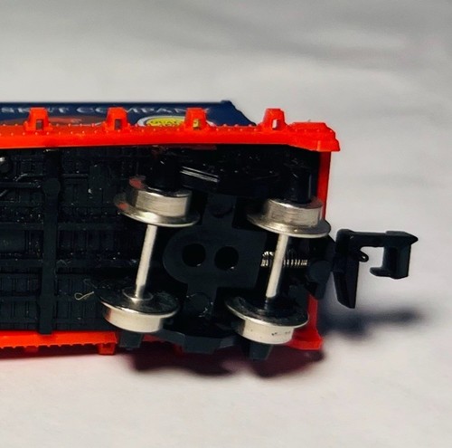 Vintage N Scale Model Power Maine Casket Company Flat With 2 Containers Trains - Picture 10 of 10