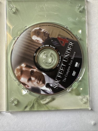 Six Feet Under - The Complete First Season (DVD, 2003, 4-Disc Set) - Picture 9 of 9