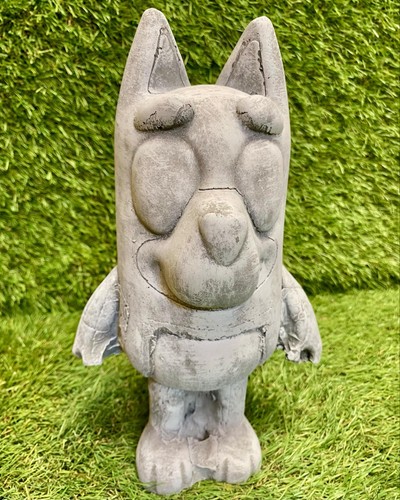 Bluey Concrete Cartoon Dog Stood Ornament Children's Character Garden Sculpture - Picture 2 of 10