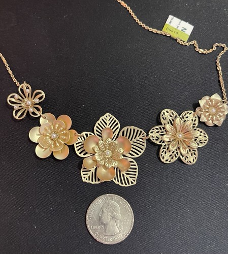 Loft Outlet Signed Jewelry Gold Tone Metal Flower Statement Floral Necklace NEW - Picture 8 of 8