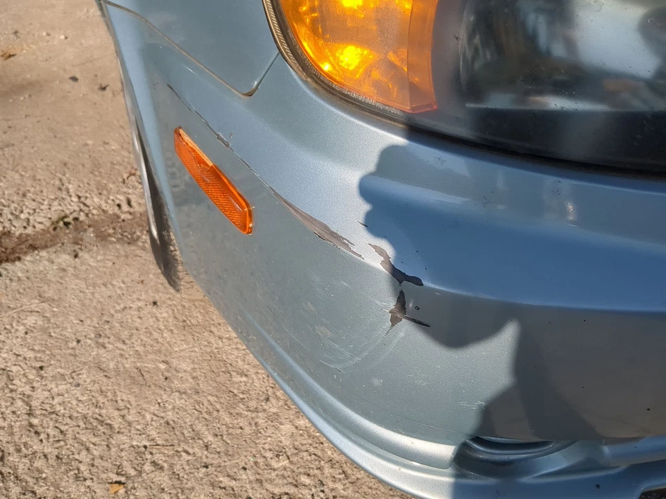 2003-2006 Hyundai Accent Front Bumper - Oem VMKOJ - Image 3 of 3