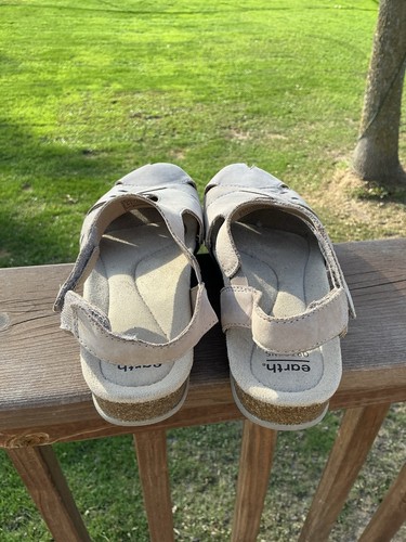 Earth Origins Bosk Birdine Sandals Size 6 Beige EUC - Picture 2 of 10