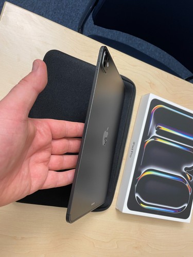 11" iPad Pro M4 Wi‑Fi + Cellular 2 TB Speicher 5G NEUWERTIG mit Rechnung und OVP - Bild 3 von 8