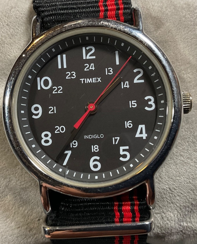 TIMEX WEEKENDER INDIGLO 37mm Watch New Battery Black Dial Nylon Strap Runs Great - Picture 10 of 11