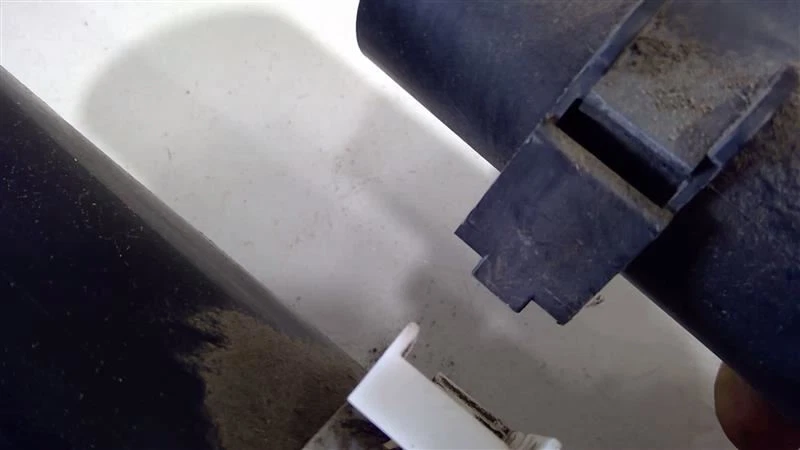 2018 - 2021 DODGE CHARGER FUEL EVAPORATOR CHARCOAL VAPOR CANISTER 68421012AA - Image 4 of 4